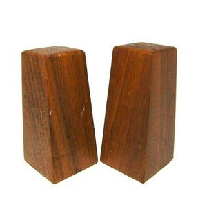 Wooden Salt and Pepper Shakers Set